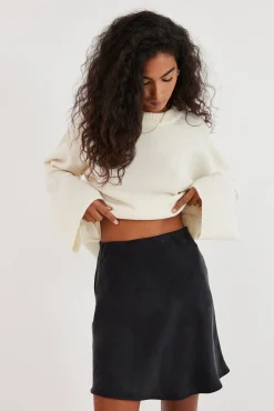 TALYA Spódnice^Spódnica Petra short jet black