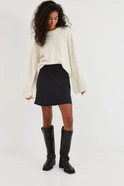 TALYA Spódnice^Spódnica Petra short jet black