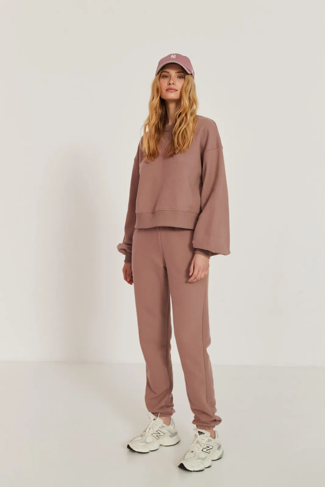 TALYA Spodnie Dresowe^Spodnie dresowe mocca mousse